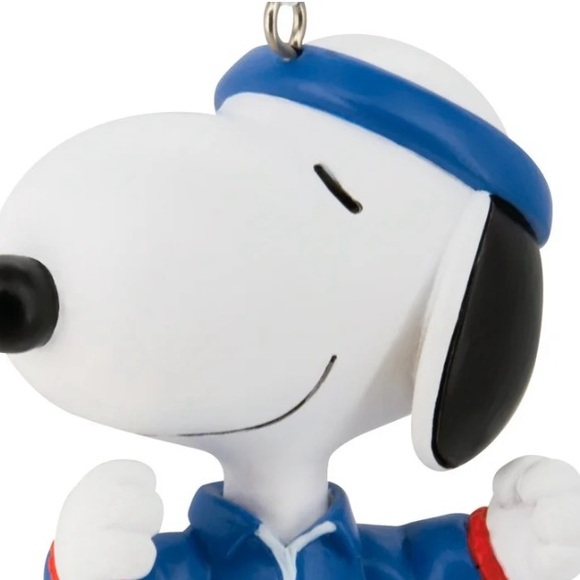 Hallmark Peanuts “Snoopy Team USA” Christmas Ornament (NWT) - Picture 7 of 13